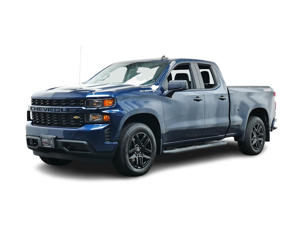 Used 2021 Chevrolet Silverado 1500 Custom with VIN 1GCRYBEK9MZ364182 for sale in Maplewood, Minnesota