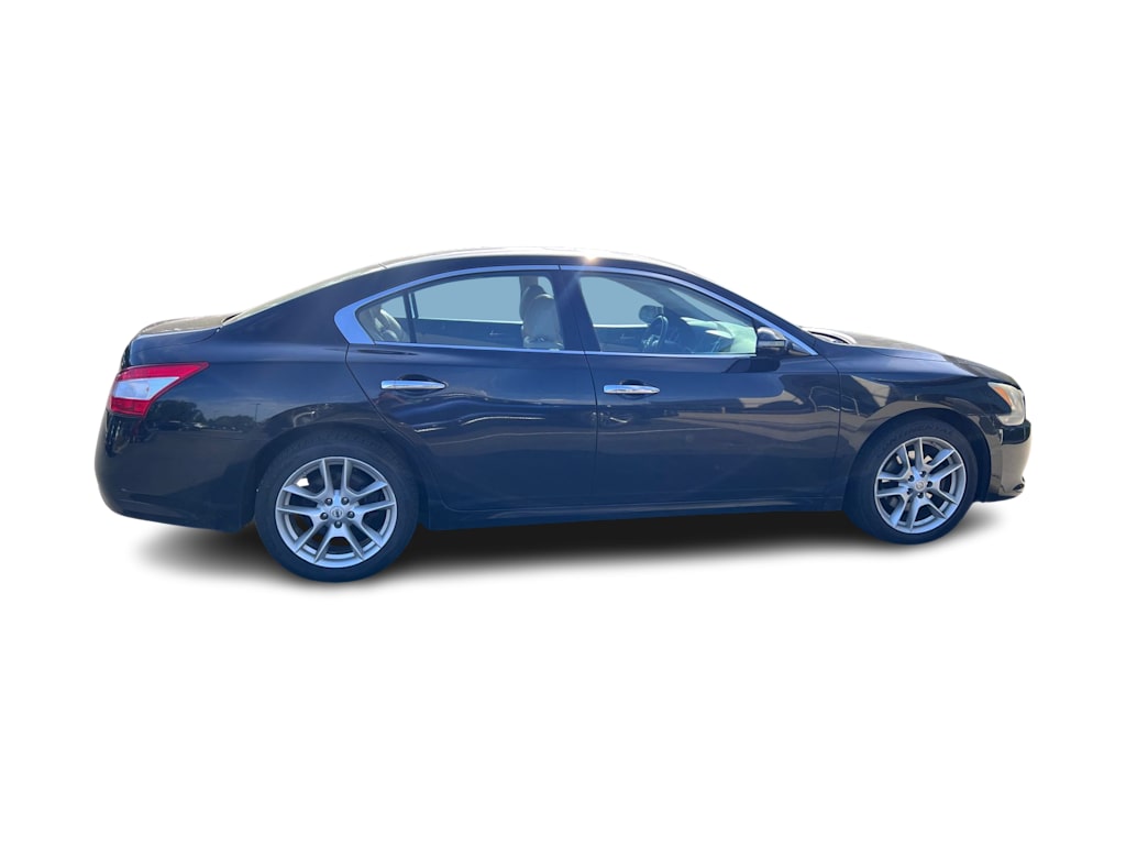 Thumbnail: 2011 Nissan Maxima - 10