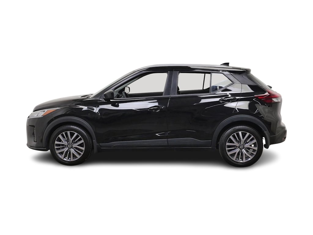 Thumbnail: 2021 Nissan Kicks - 3