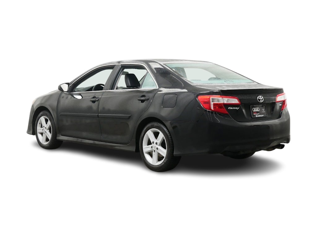 2013 Toyota Camry SE 4