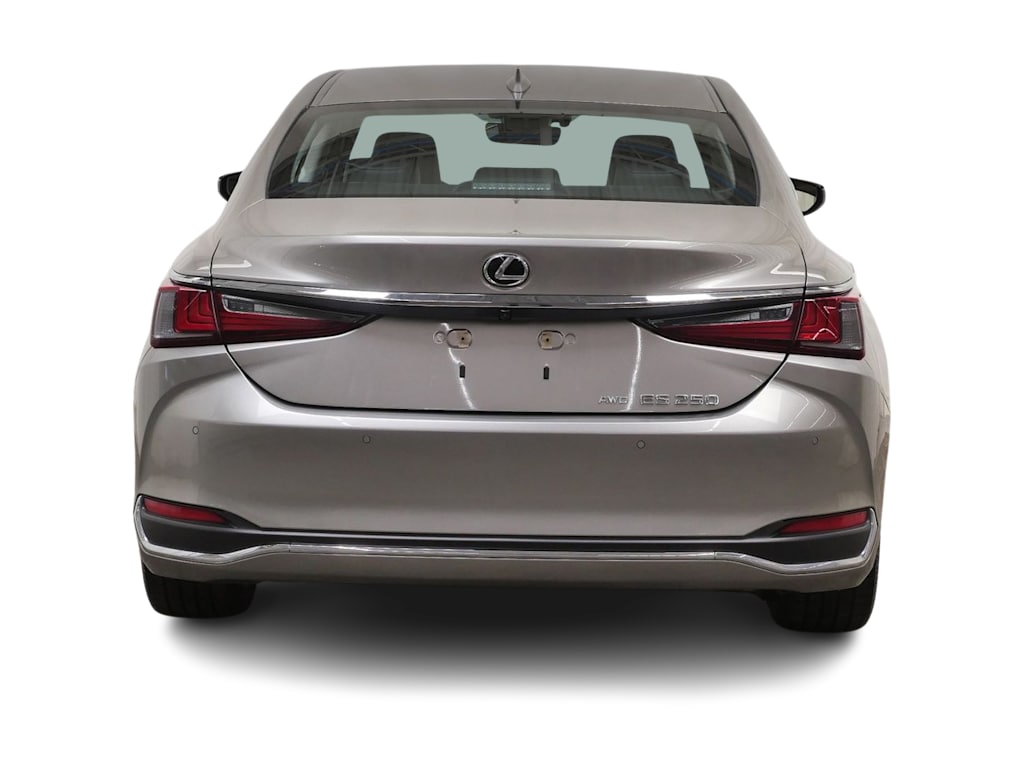 Thumbnail: 2021 Lexus ES - 5