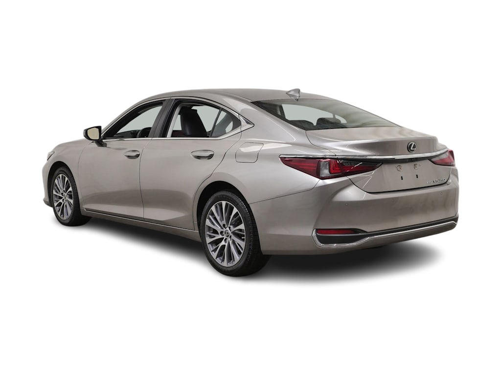 Thumbnail: 2021 Lexus ES - 4
