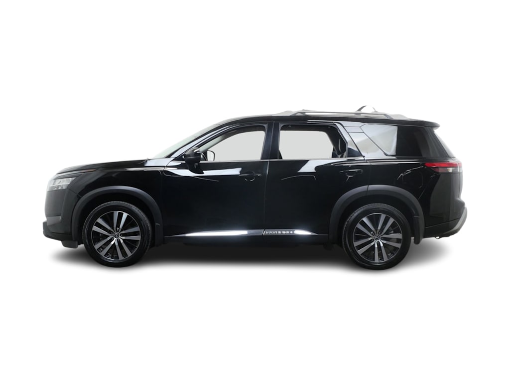 Thumbnail: 2023 Nissan Pathfinder - 3