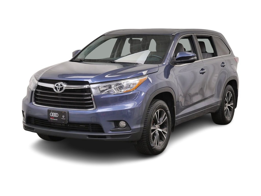 Used 2015 Toyota Highlander XLE with VIN 5TDJKRFH3FS132109 for sale in Coon Rapids, Minnesota