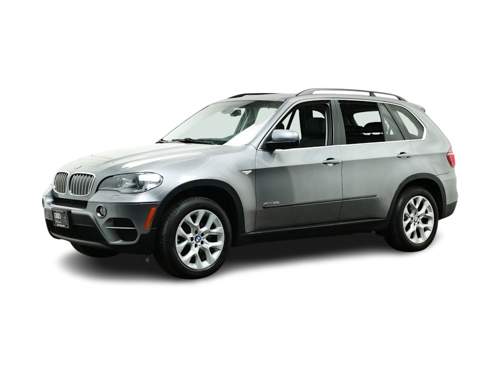 Used 2013 BMW X5 xDrive35i Premium with VIN 5UXZV4C51D0G52527 for sale in Maplewood, Minnesota