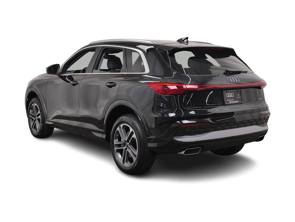 Thumbnail: 2026 Audi Q5 - 4