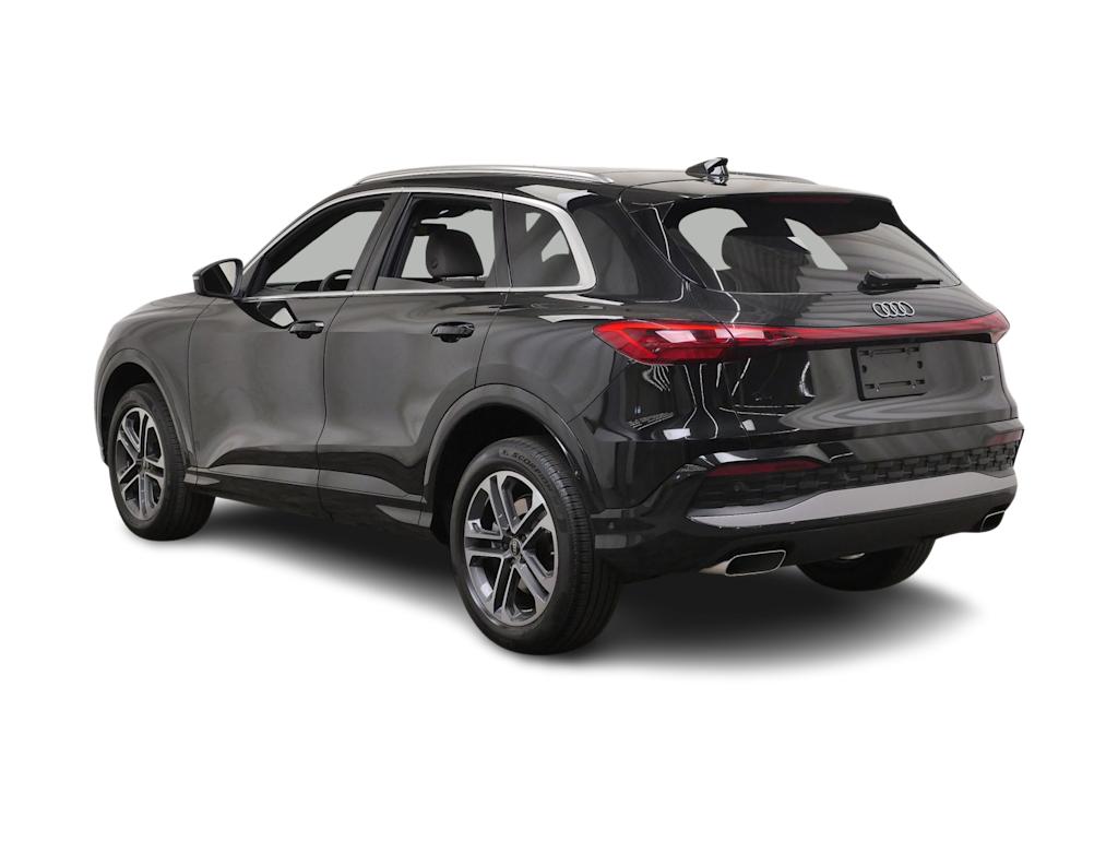 Thumbnail: 2025 Audi Q5 - 4
