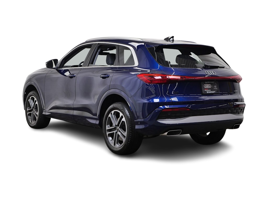 Thumbnail: 2025 Audi Q5 - 4