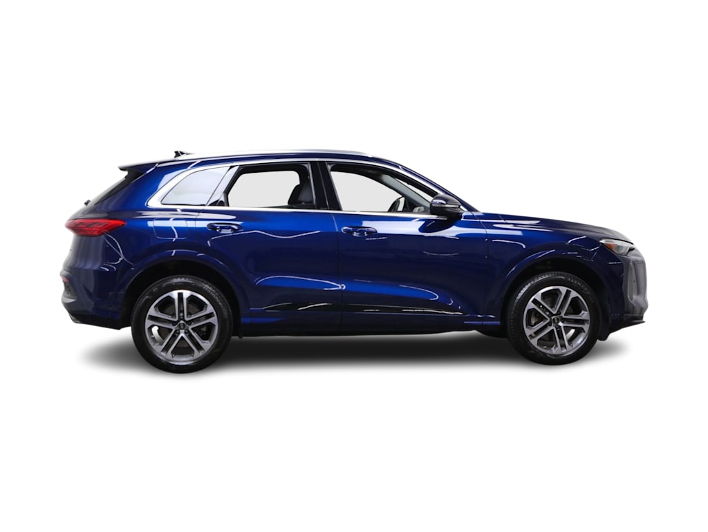Thumbnail: 2025 Audi Q5 - 13