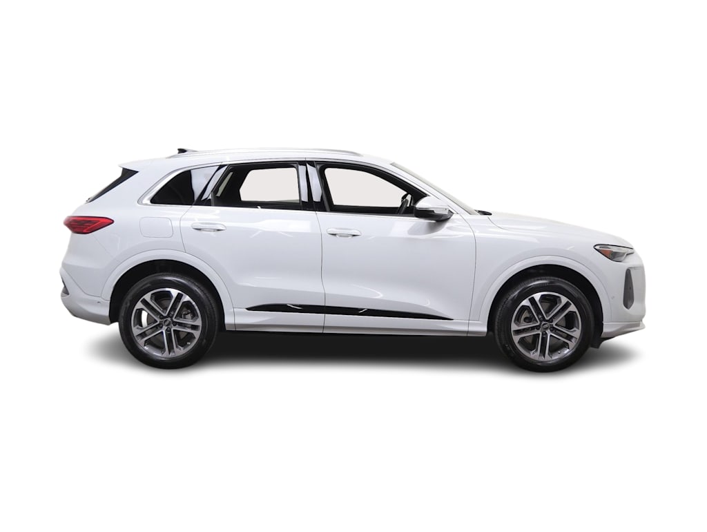 Thumbnail: 2025 Audi Q5 - 14