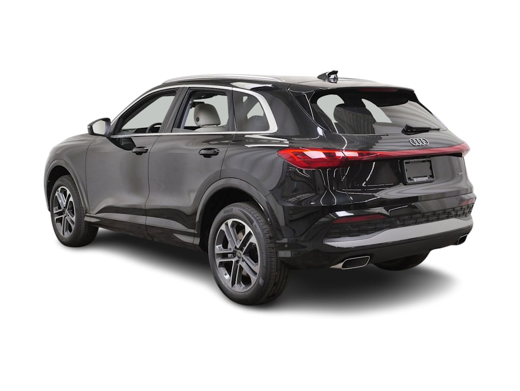 Thumbnail: 2026 Audi Q5 - 4