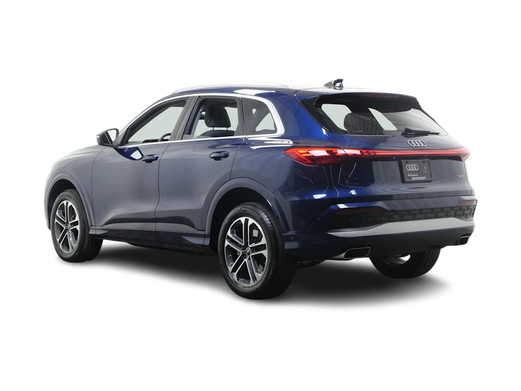 Thumbnail: 2025 Audi Q5 - 4