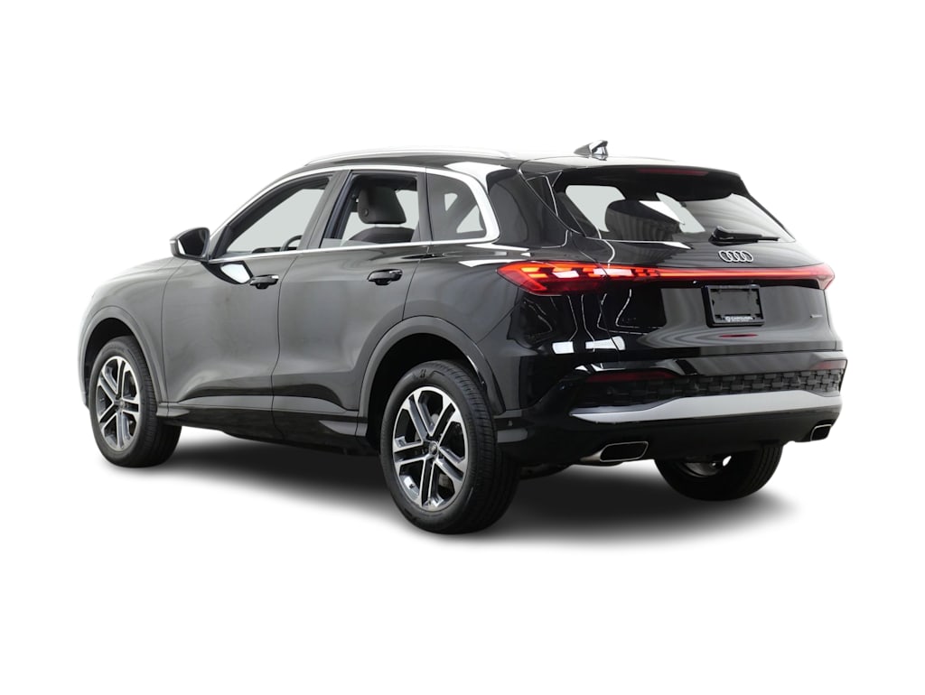 Thumbnail: 2025 Audi Q5 - 4