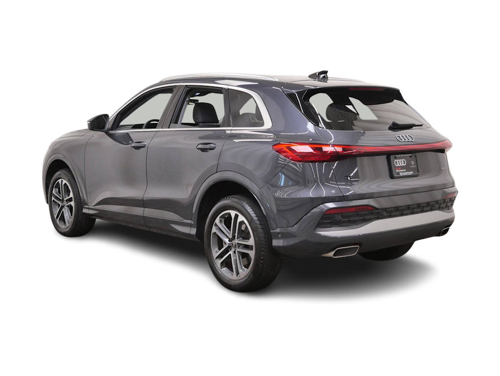 Thumbnail: 2025 Audi Q5 - 4