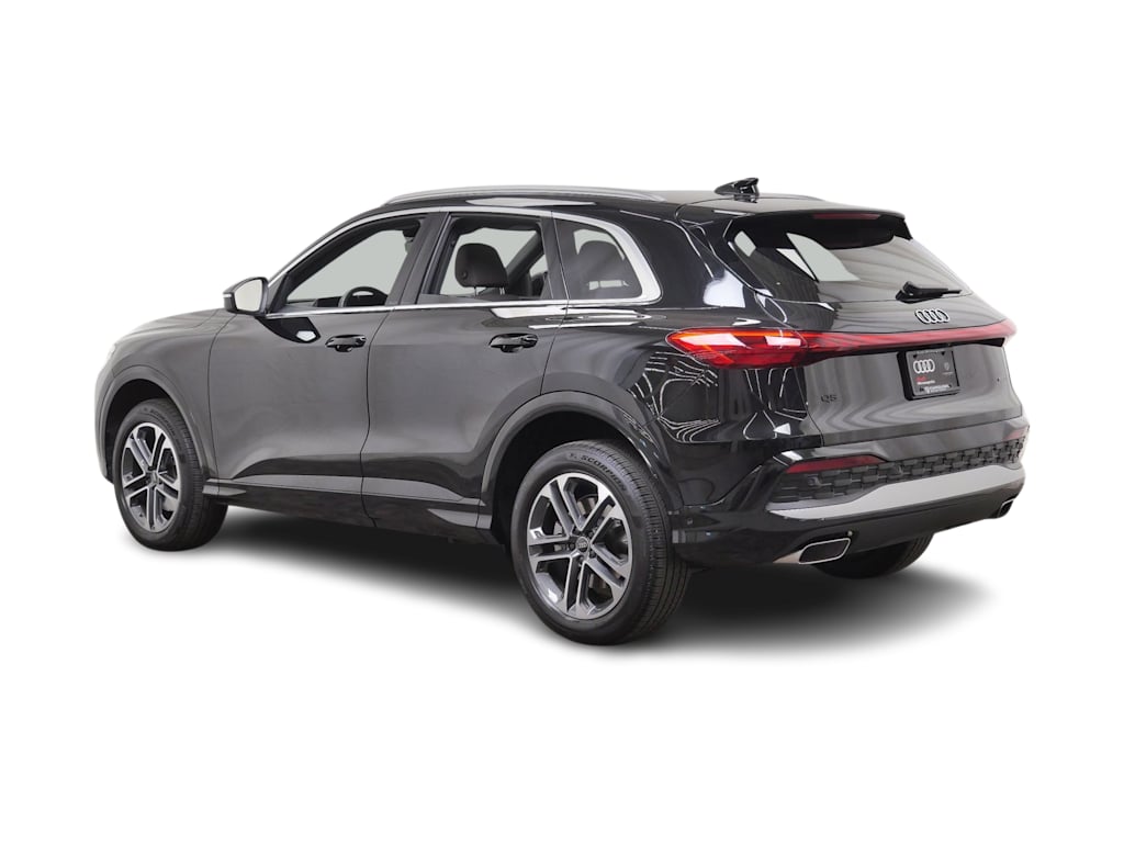 Thumbnail: 2025 Audi Q5 - 4