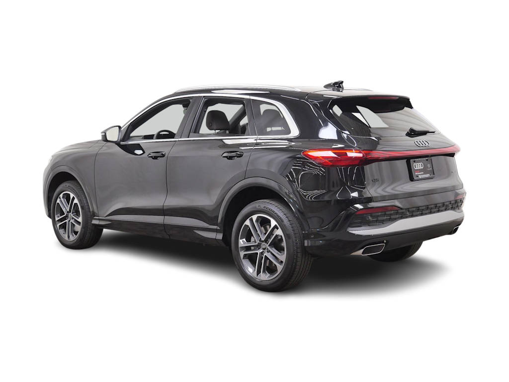 Thumbnail: 2025 Audi Q5 - 4