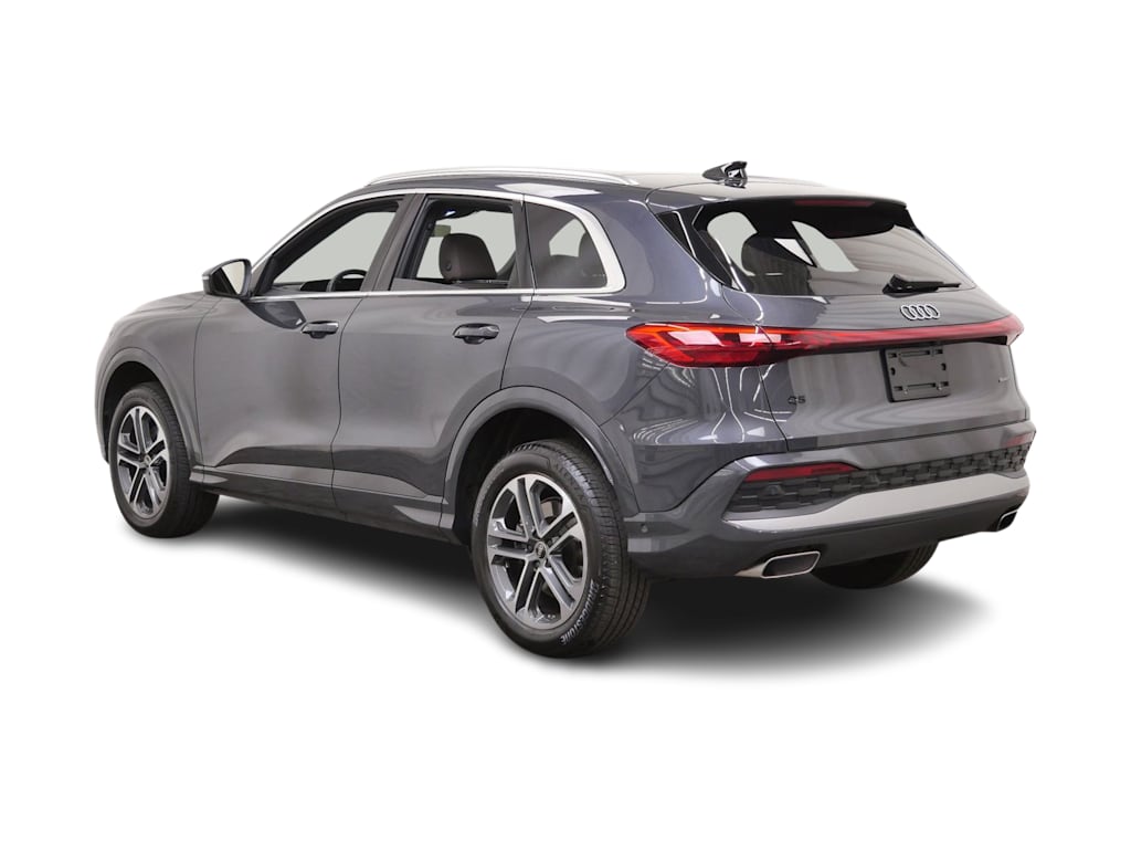 Thumbnail: 2025 Audi Q5 - 4