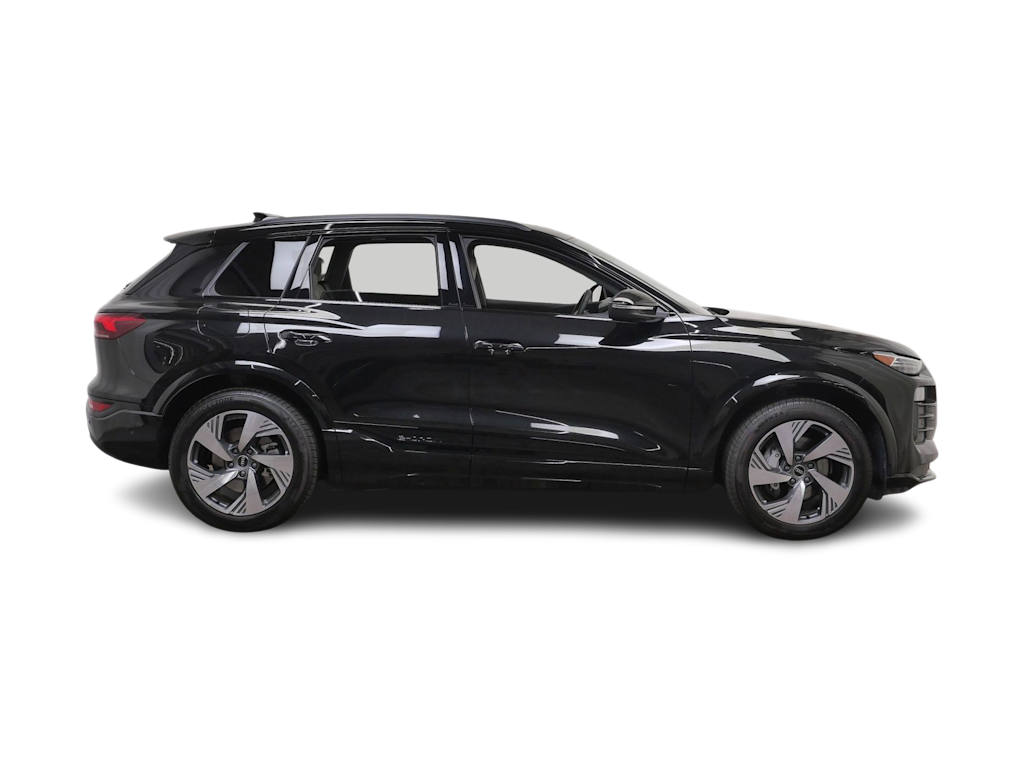 Thumbnail: 2025 Audi Q6 e-tron - 14