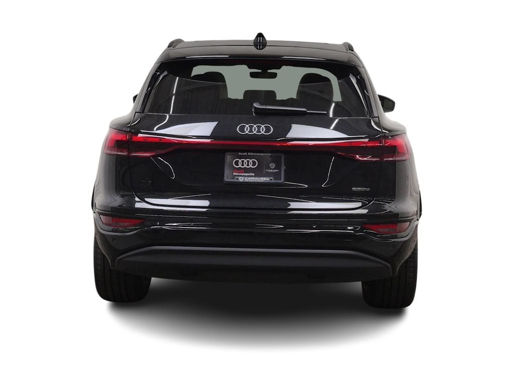 Thumbnail: 2025 Audi Q6 e-tron - 5