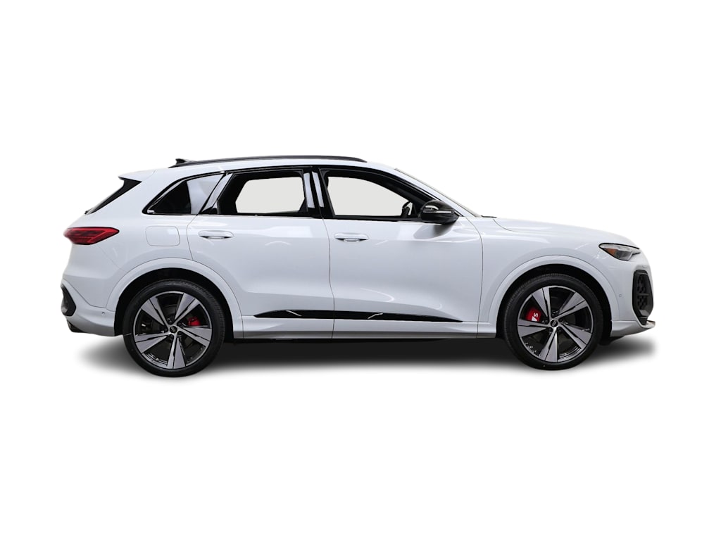 Thumbnail: 2026 Audi SQ5 - 9