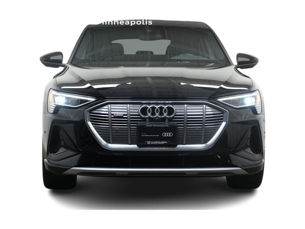 Thumbnail: 2023 Audi e-tron - 15