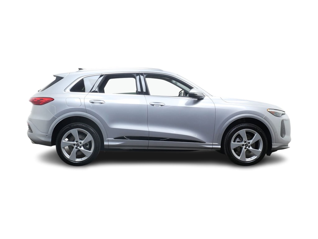 Thumbnail: 2025 Audi Q5 - 16