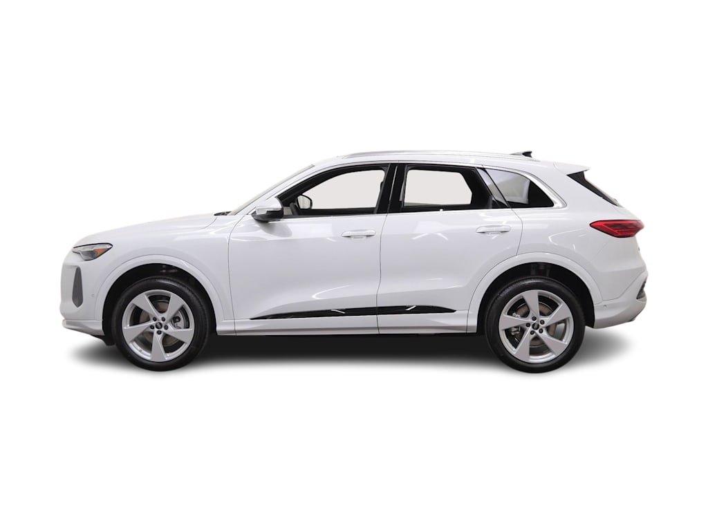 Thumbnail: 2026 Audi Q5 - 3