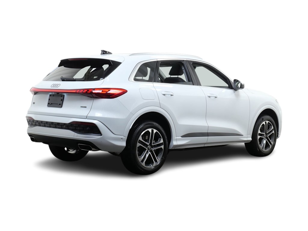 Thumbnail: 2025 Audi Q5 - 13