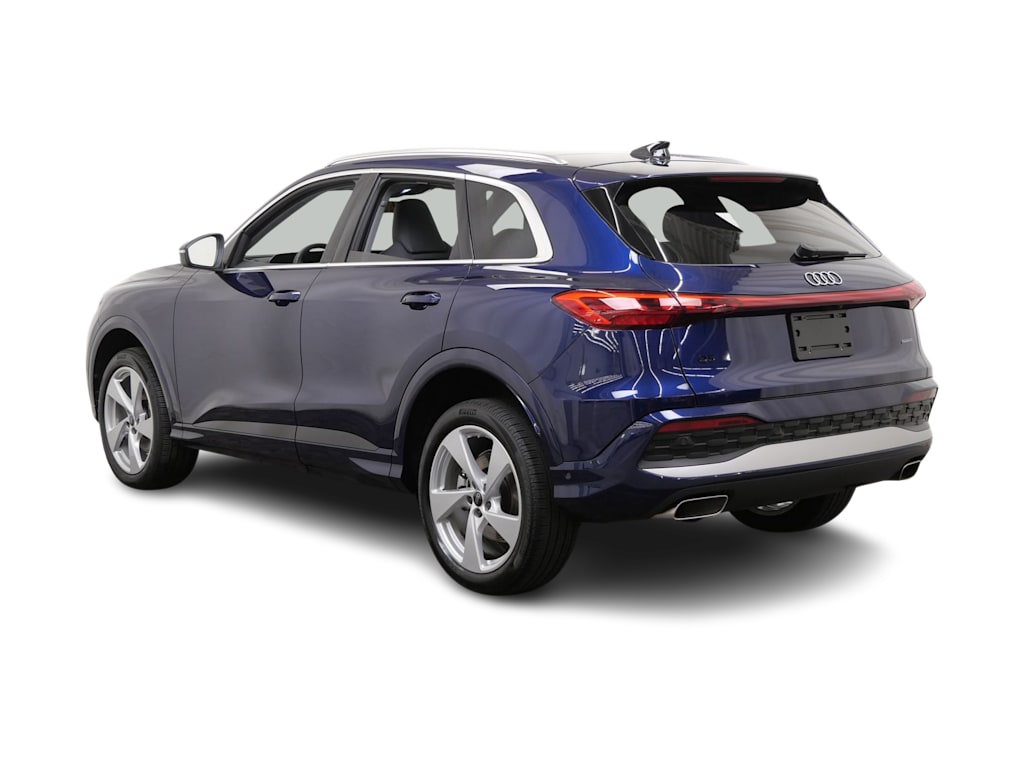 Thumbnail: 2025 Audi Q5 - 4