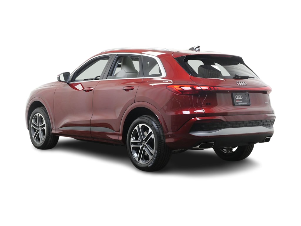 Thumbnail: 2026 Audi Q5 - 4