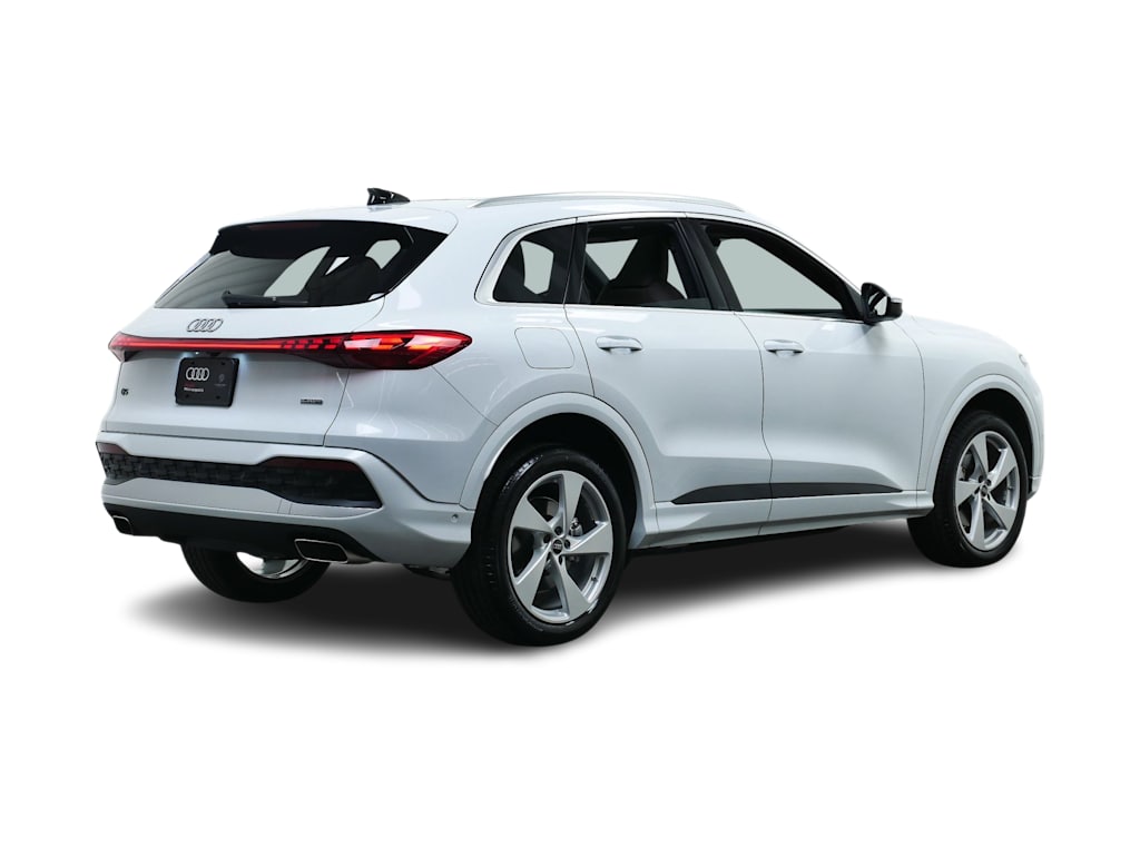 Thumbnail: 2025 Audi Q5 - 10