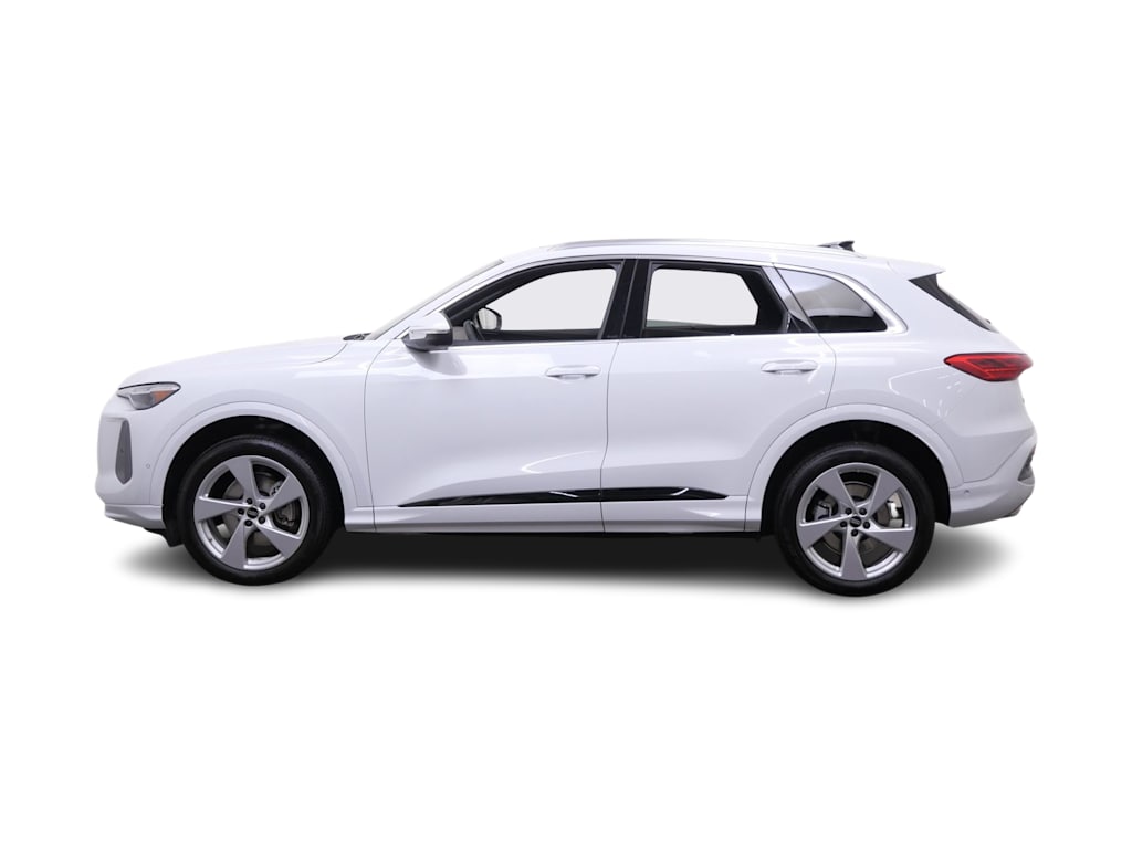 Thumbnail: 2025 Audi Q5 - 3