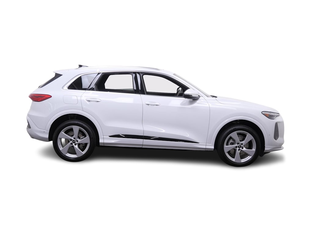 Thumbnail: 2025 Audi Q5 - 12
