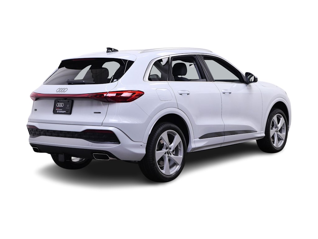 Thumbnail: 2026 Audi Q5 - 9