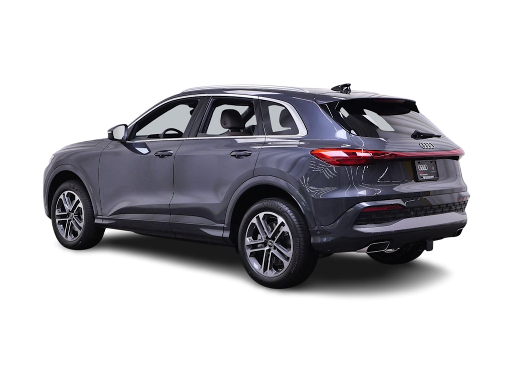 Thumbnail: 2026 Audi Q5 - 4