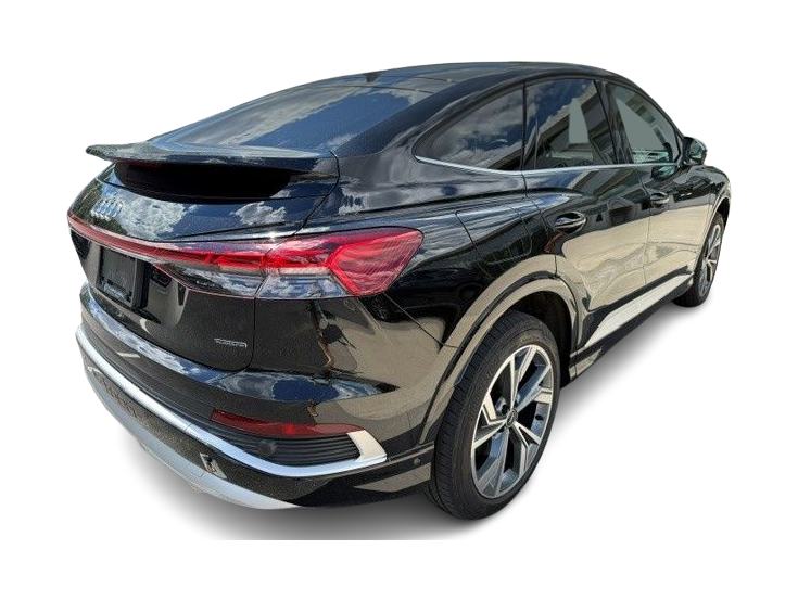 Thumbnail: 2023 Audi Q4 e-tron - 12
