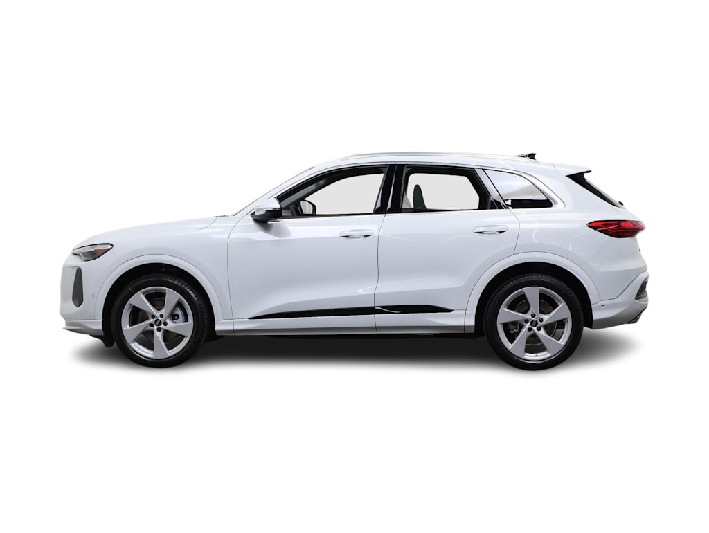 Thumbnail: 2026 Audi Q5 - 3