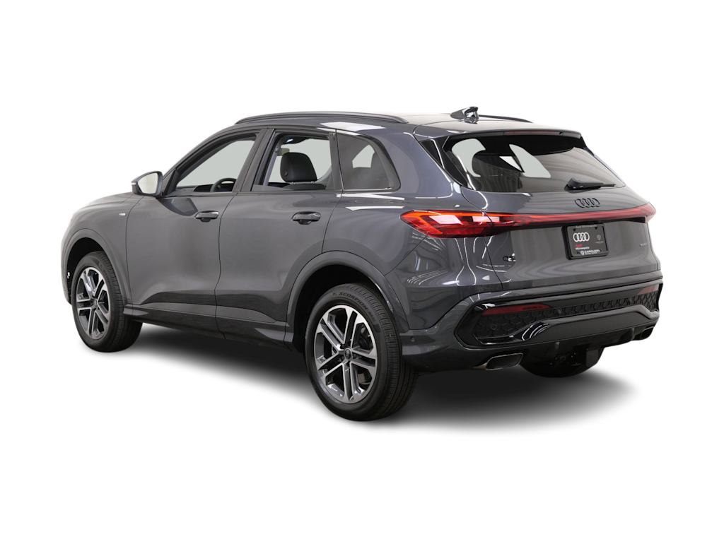 Thumbnail: 2026 Audi Q5 - 4