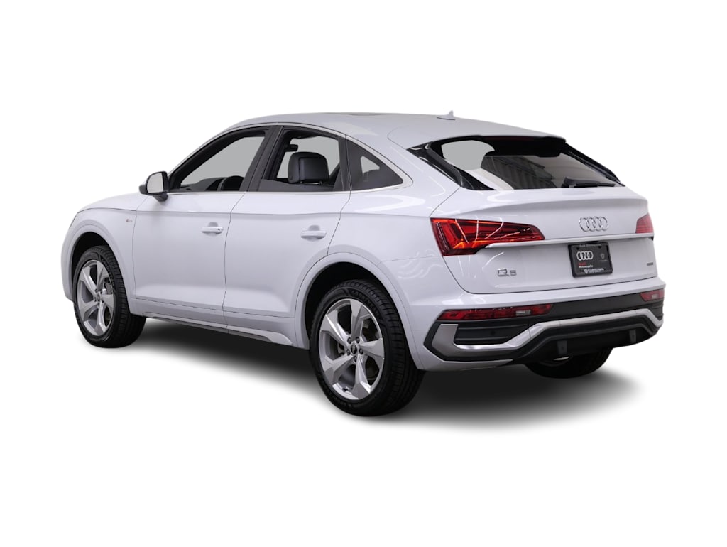 Thumbnail: 2023 Audi Q5 - 4