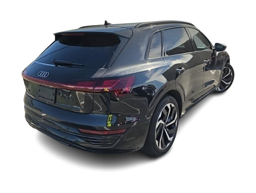 Thumbnail: 2024 Audi Q8 e-tron - 12