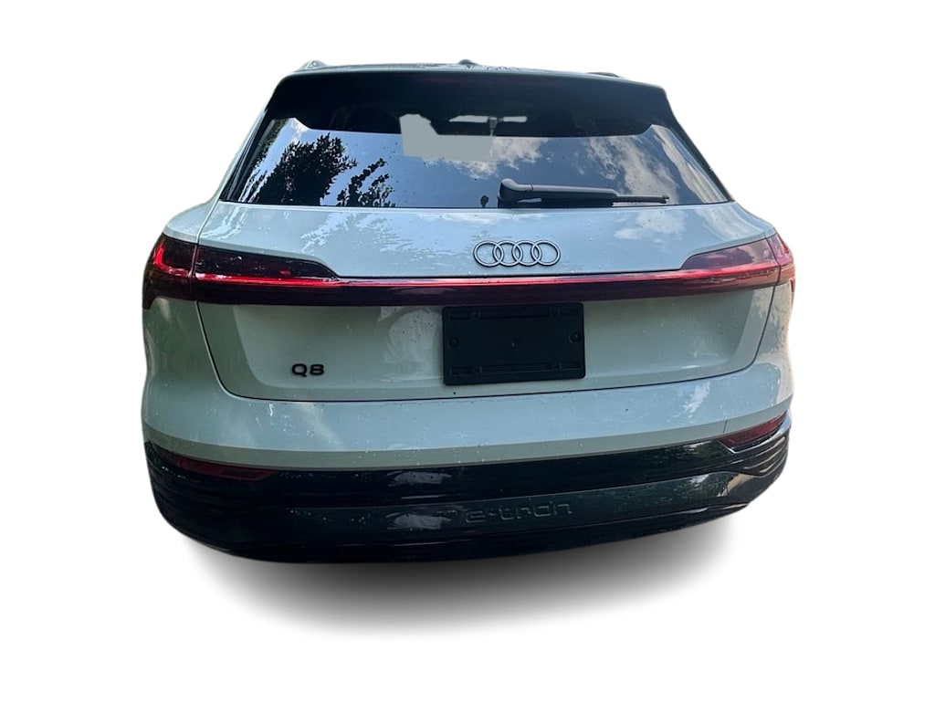 Thumbnail: 2024 Audi Q8 e-tron - 9