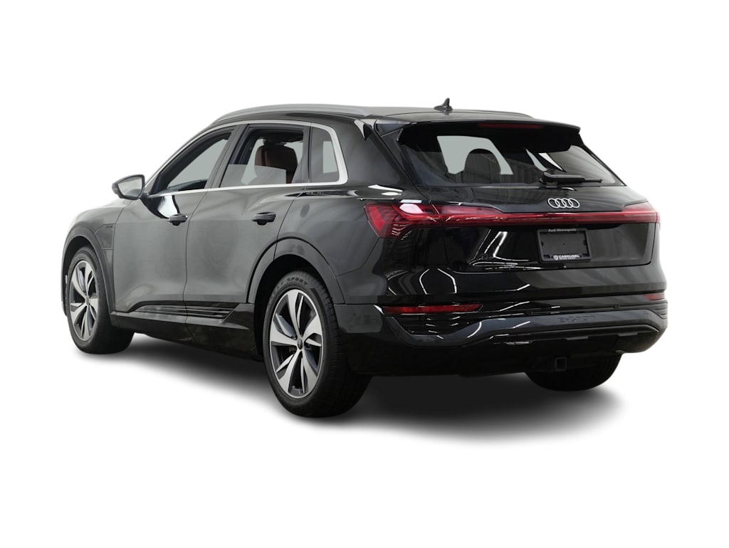 Thumbnail: 2024 Audi Q8 e-tron - 4