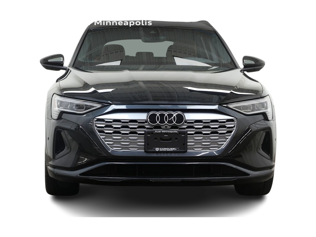 Thumbnail: 2024 Audi Q8 e-tron - 15