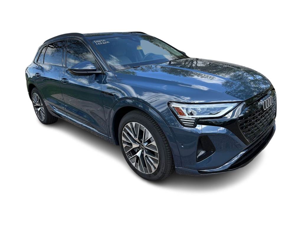 Thumbnail: 2024 Audi Q8 e-tron - 11