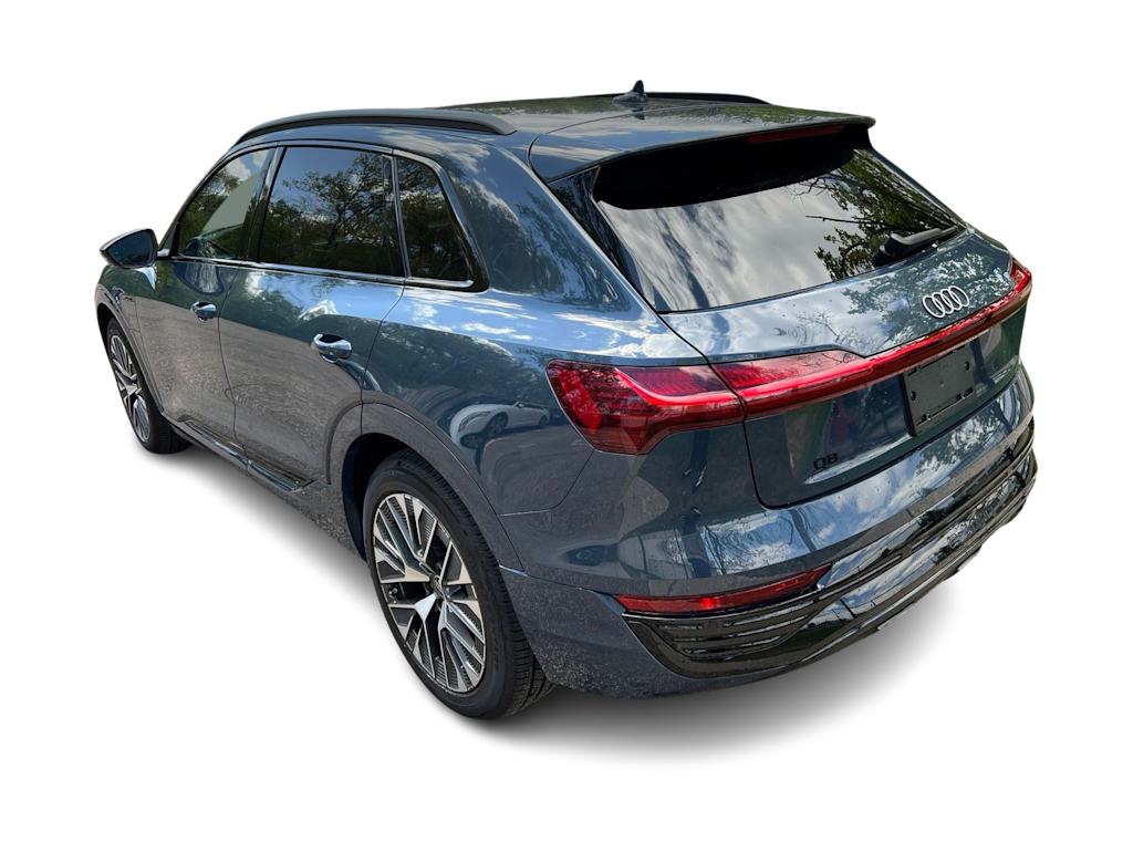 Thumbnail: 2024 Audi Q8 e-tron - 3
