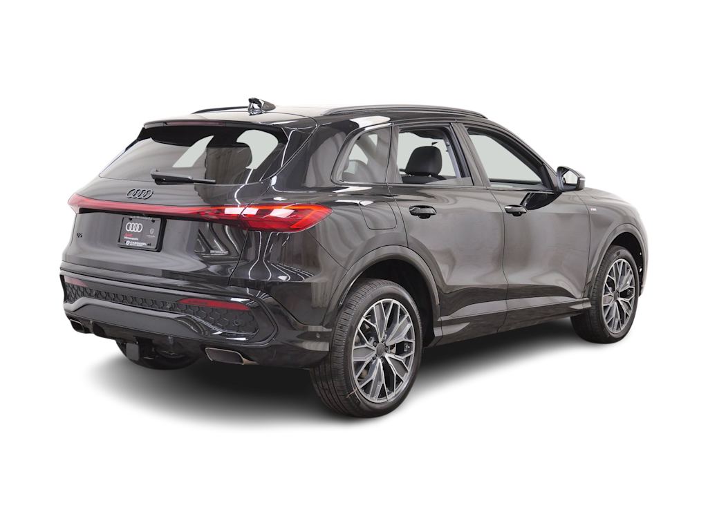 Thumbnail: 2026 Audi Q5 - 8