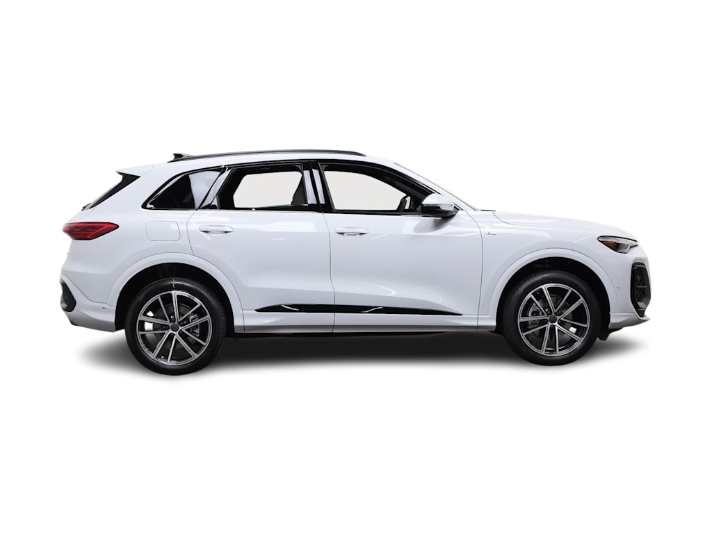 Thumbnail: 2026 Audi Q5 - 9
