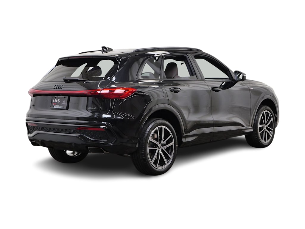 Thumbnail: 2026 Audi Q5 - 8
