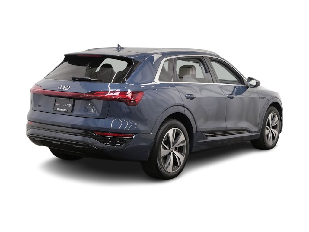 Thumbnail: 2024 Audi Q8 e-tron - 12