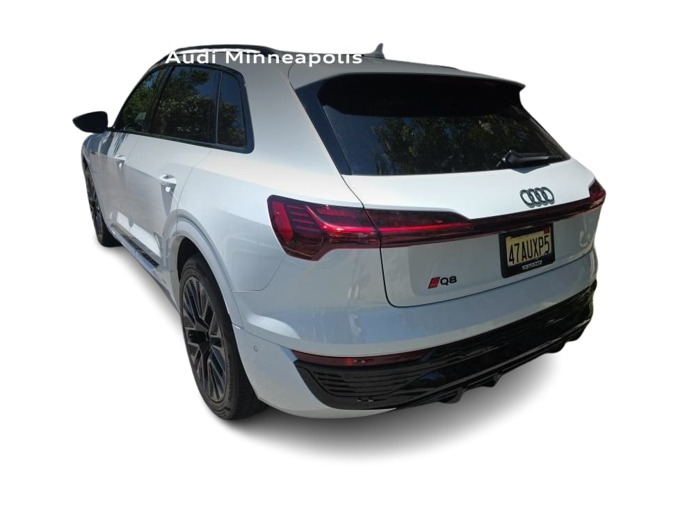 Thumbnail: 2024 Audi Q8 e-tron - 4